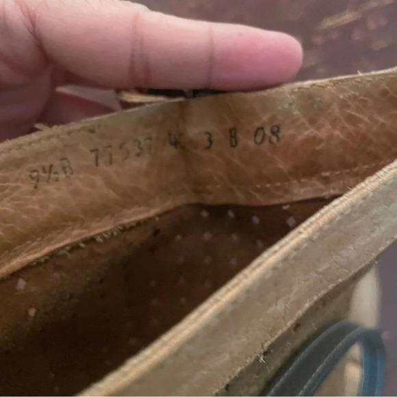 Frye perforated boots suede calf tan riding boots 9.5 - Picture 4 of 6